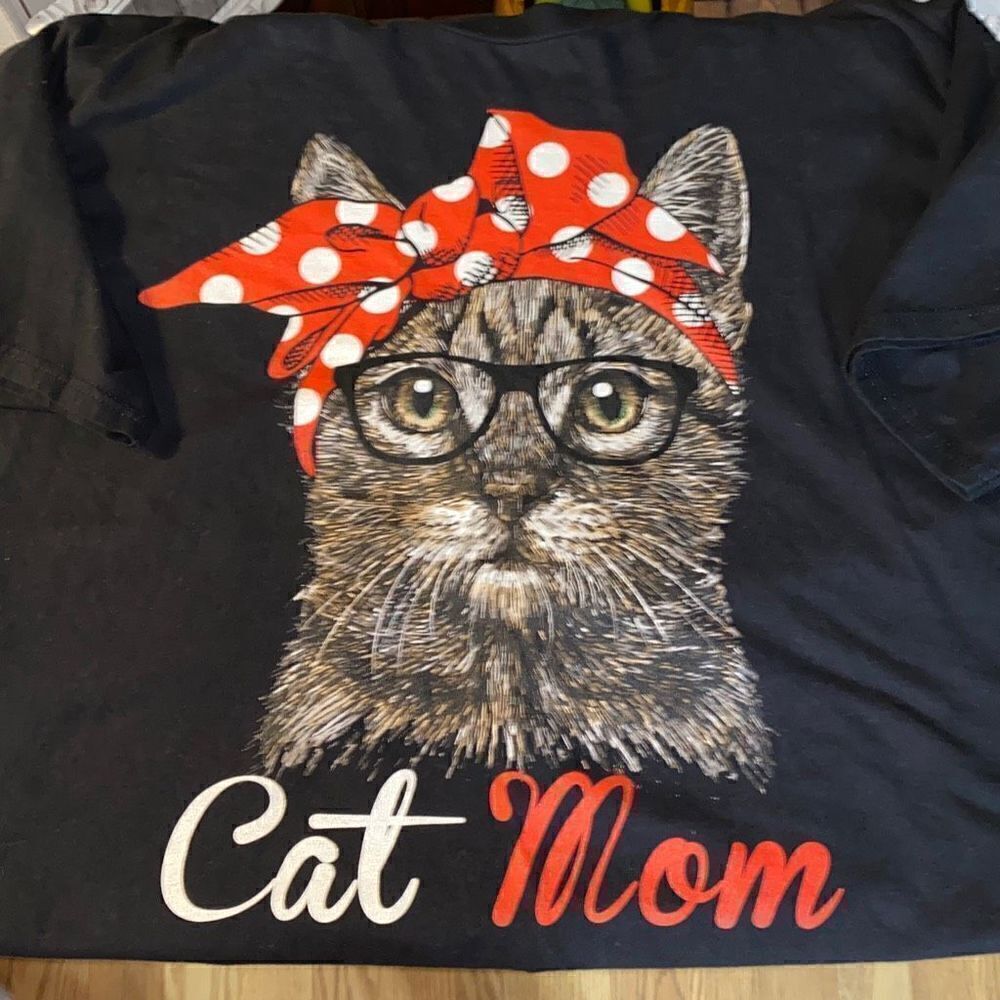 Cat mom leopard print bandanna t shirt XL